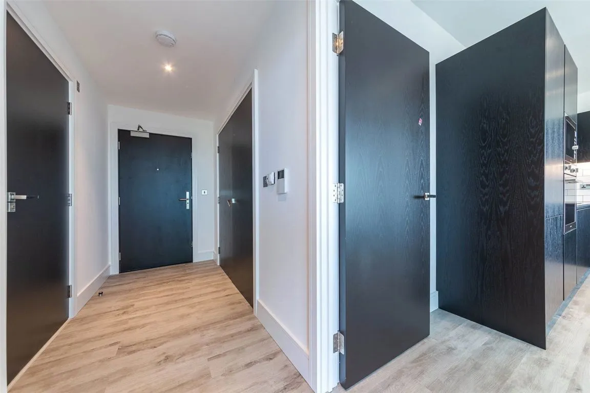 Portal Way, North Acton, photo 8
