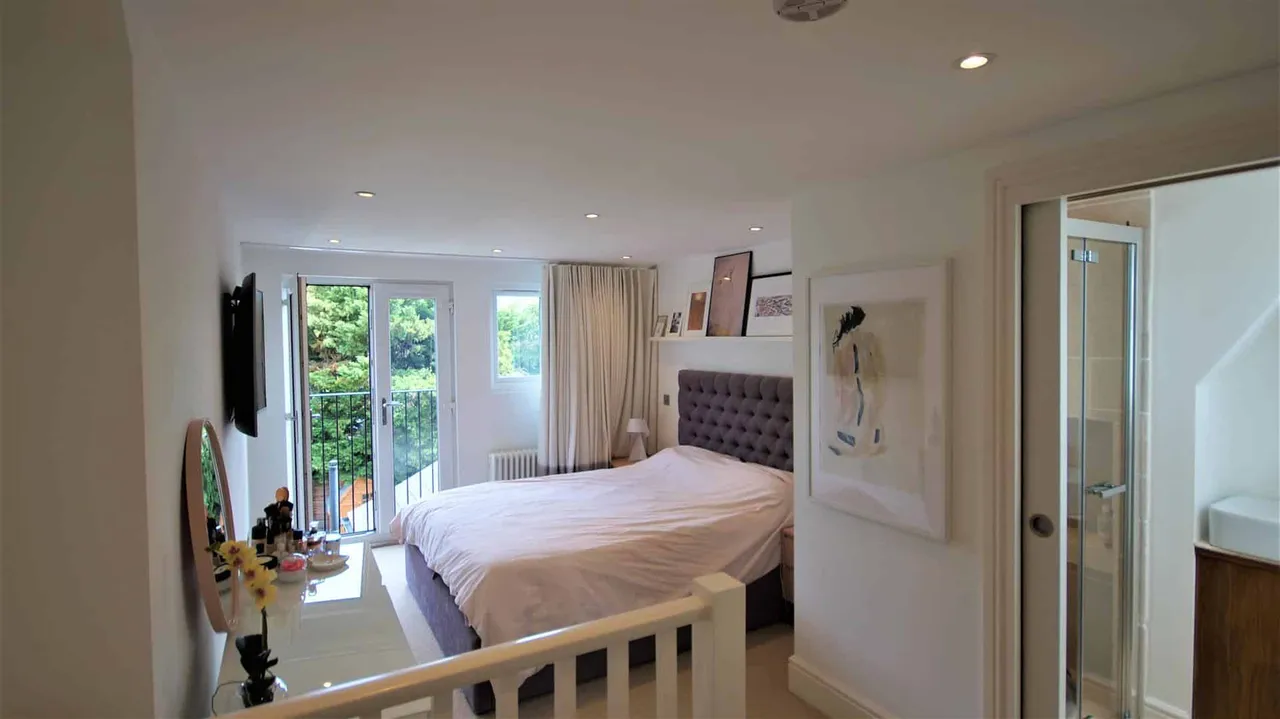 Meadow Road, Loughton, photo 10