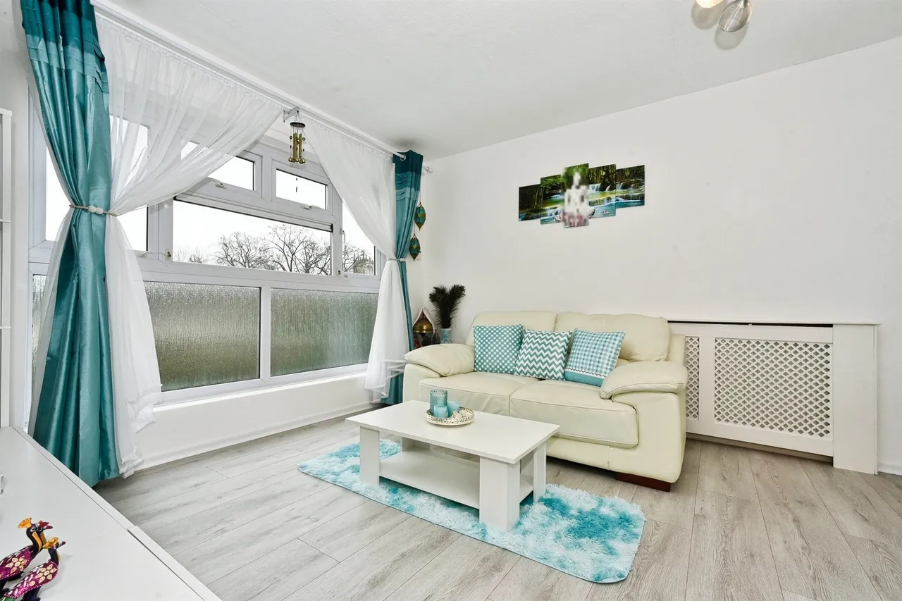 Grierson Close, Calne, SN11, photo 3