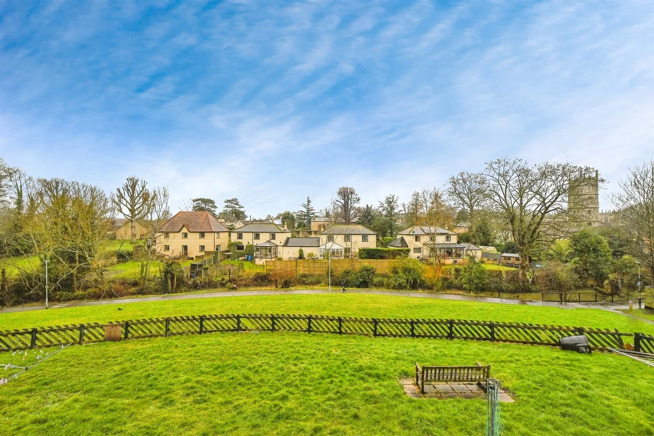 Grierson Close, Calne, SN11, photo 12