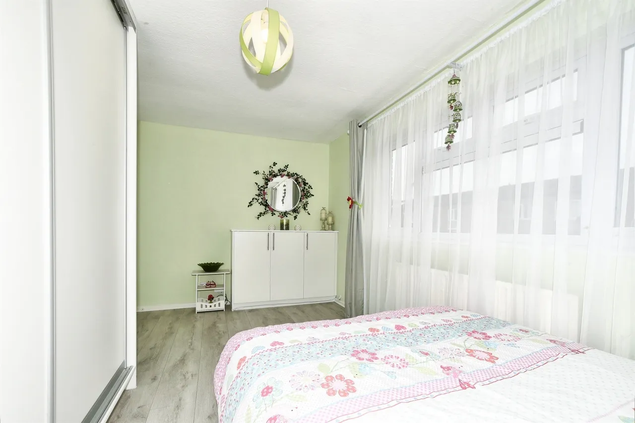 Grierson Close, Calne, SN11, photo 16
