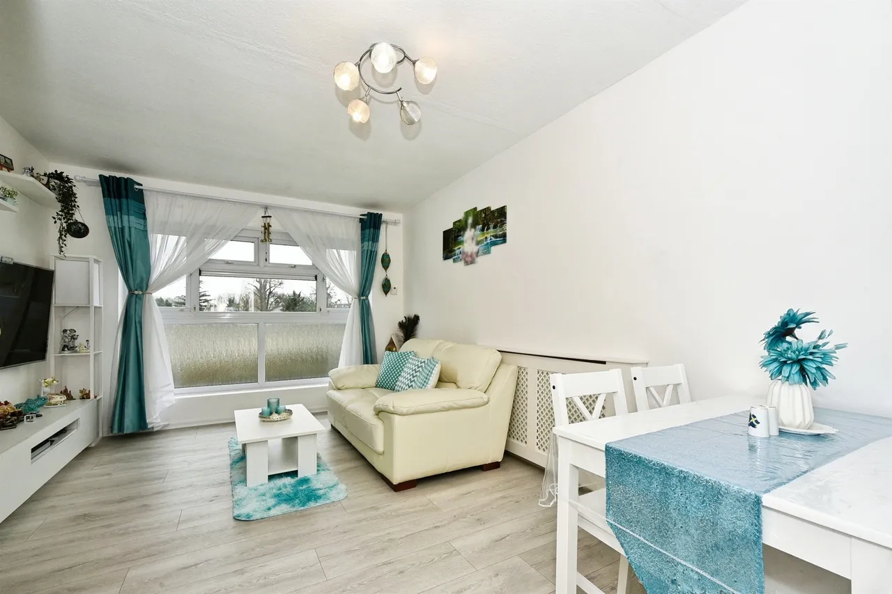 Grierson Close, Calne, SN11, photo 21