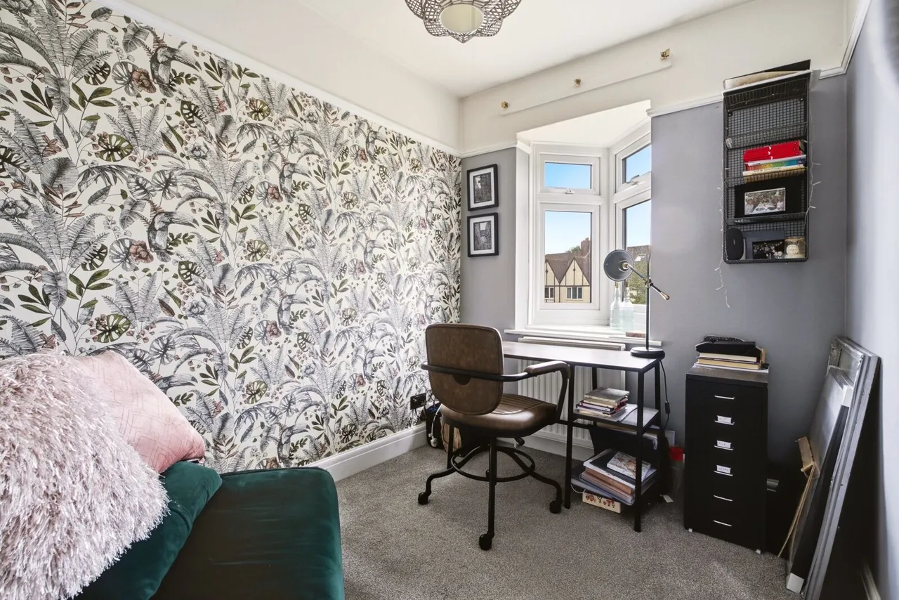 Tavistock Avenue, St. Albans, AL1, photo 18