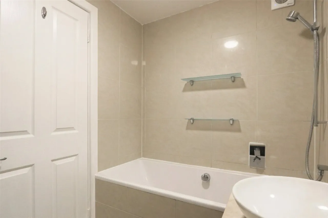Waverley Road, Enfield, Middlesex, EN2 7AQ, photo 7