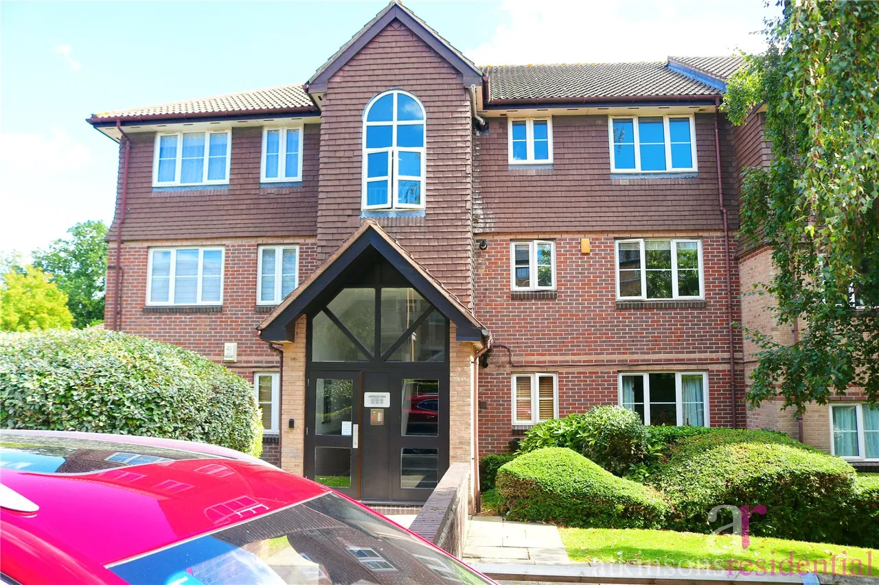 2 bed flat for sale — Waverley Road, Enfield, Middlesex, EN2 7AQ