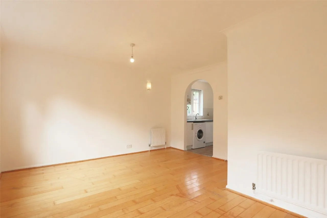 Waverley Road, Enfield, Middlesex, EN2 7AQ, photo 3