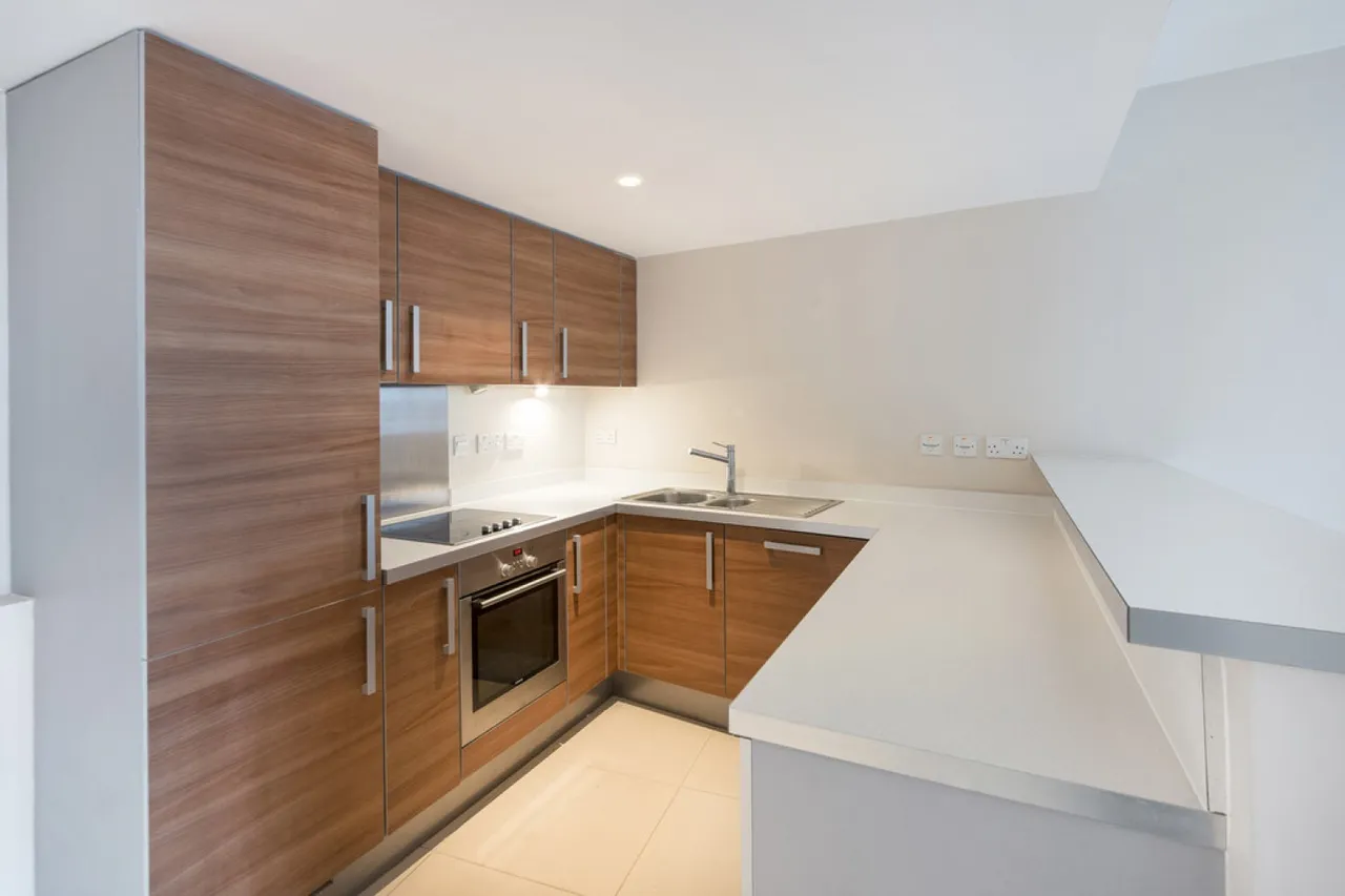 Falcon Wharf, Battersea, photo 6