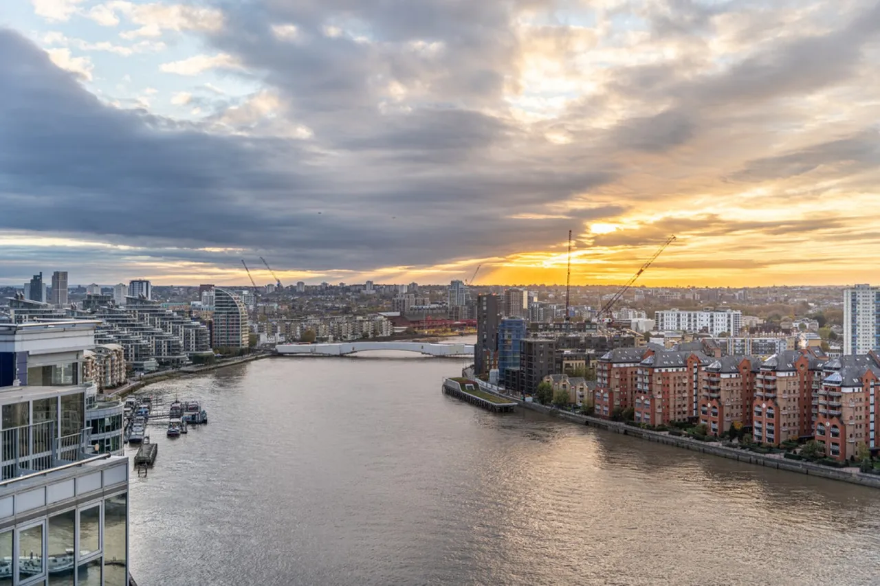 Falcon Wharf, Battersea, photo 3
