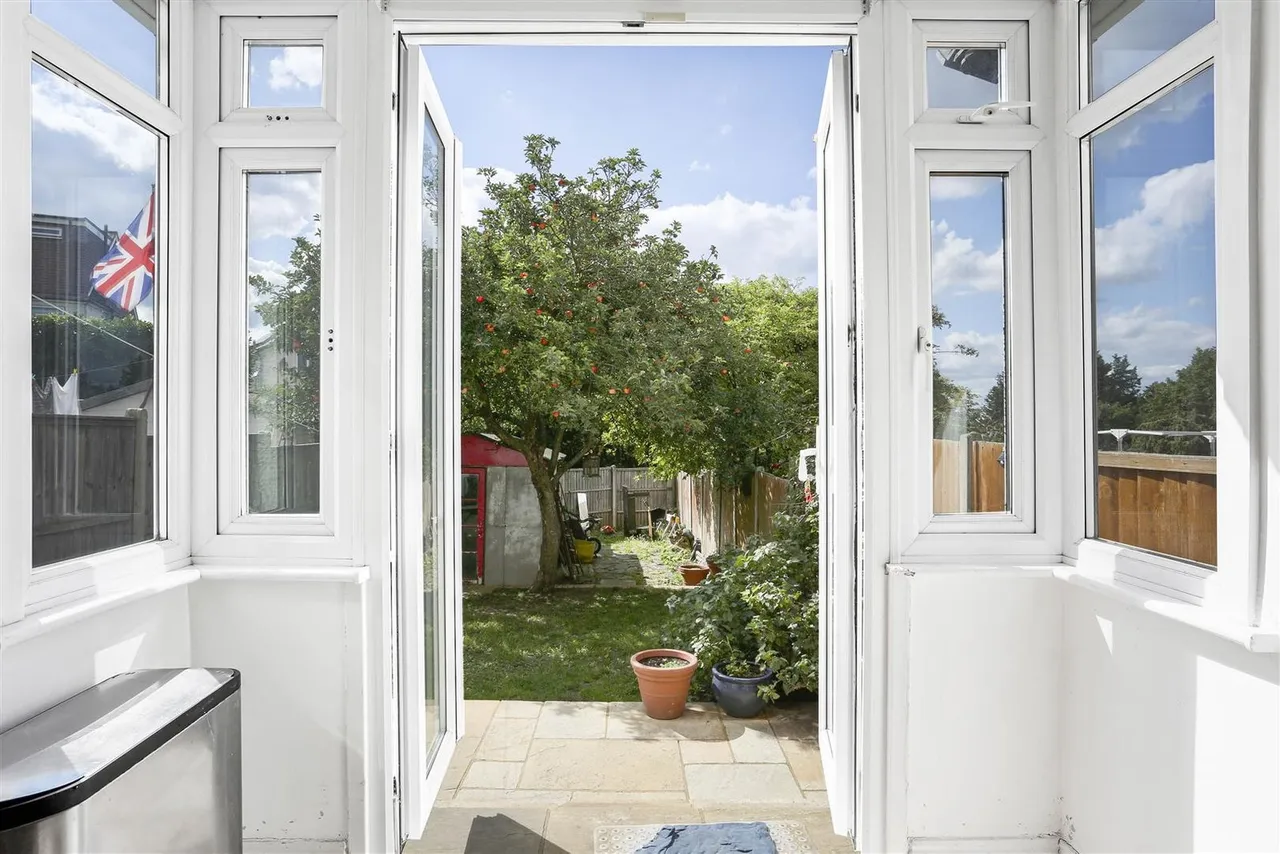 St. Dunstans Hill, Cheam, SM1 2TX, photo 10