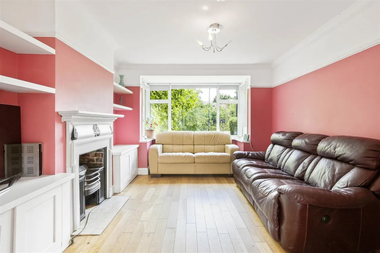 St. Dunstans Hill, Cheam, SM1 2TX, photo 6