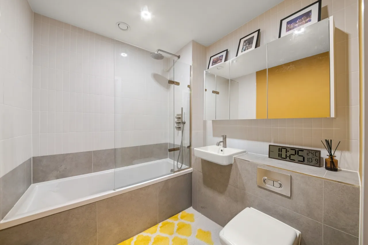 Middle Road, Hanwell, W7, photo 9