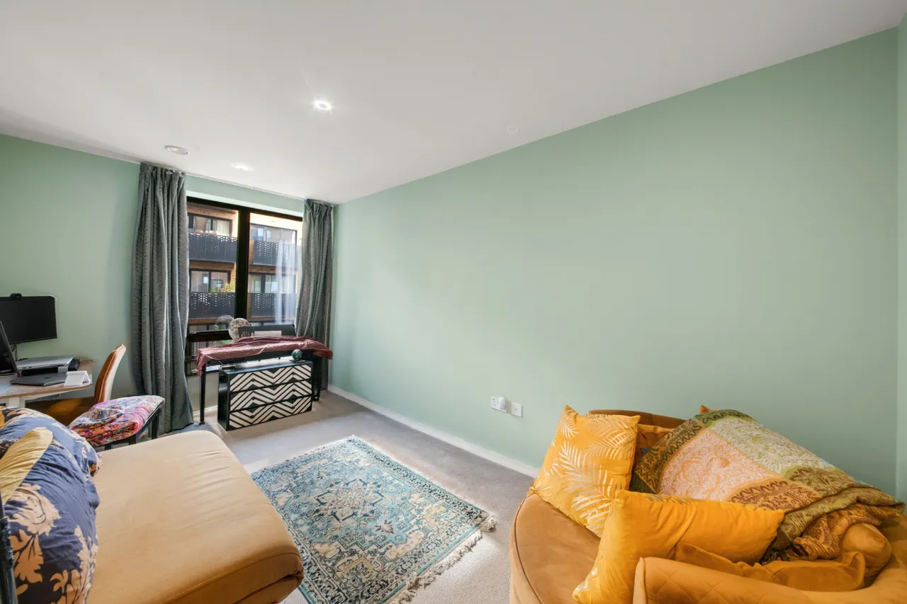 Middle Road, Hanwell, W7, photo 8