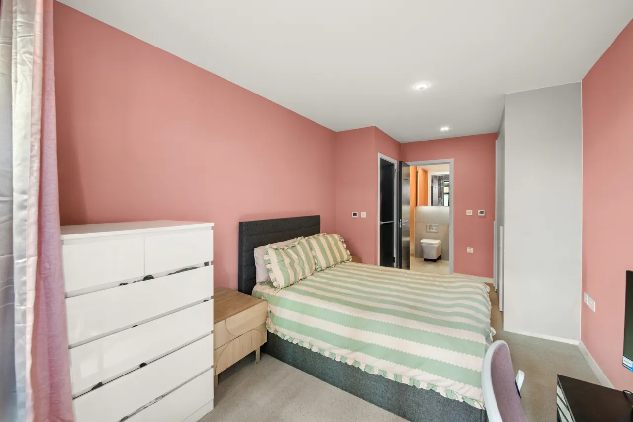 Middle Road, Hanwell, W7, photo 7