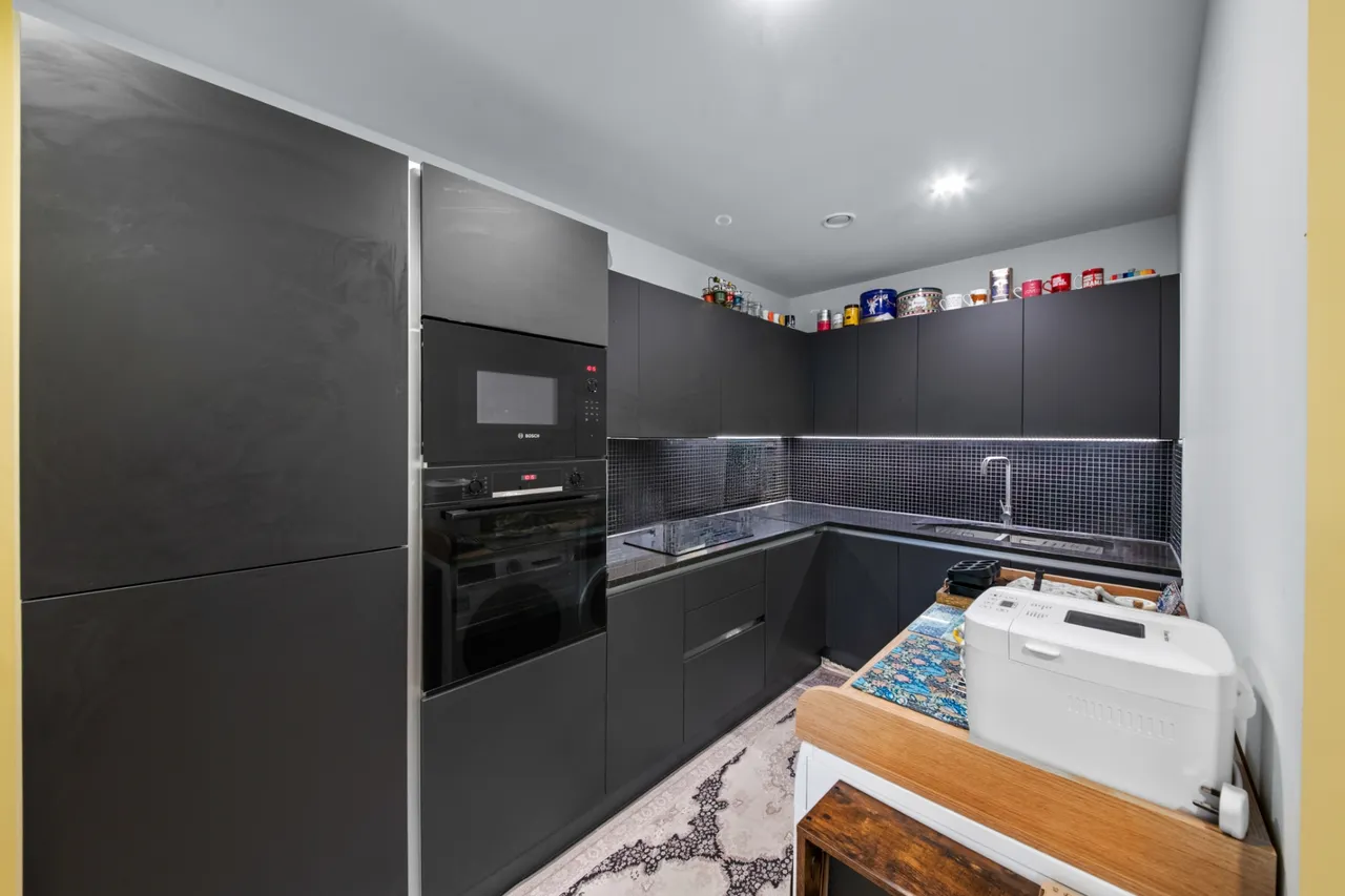 Middle Road, Hanwell, W7, photo 5