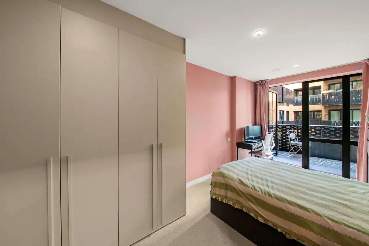 Middle Road, Hanwell, W7, photo 6