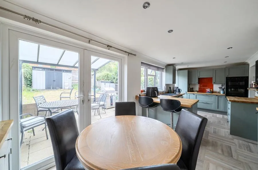Shelley Avenue, Bracknell, RG12, photo 11