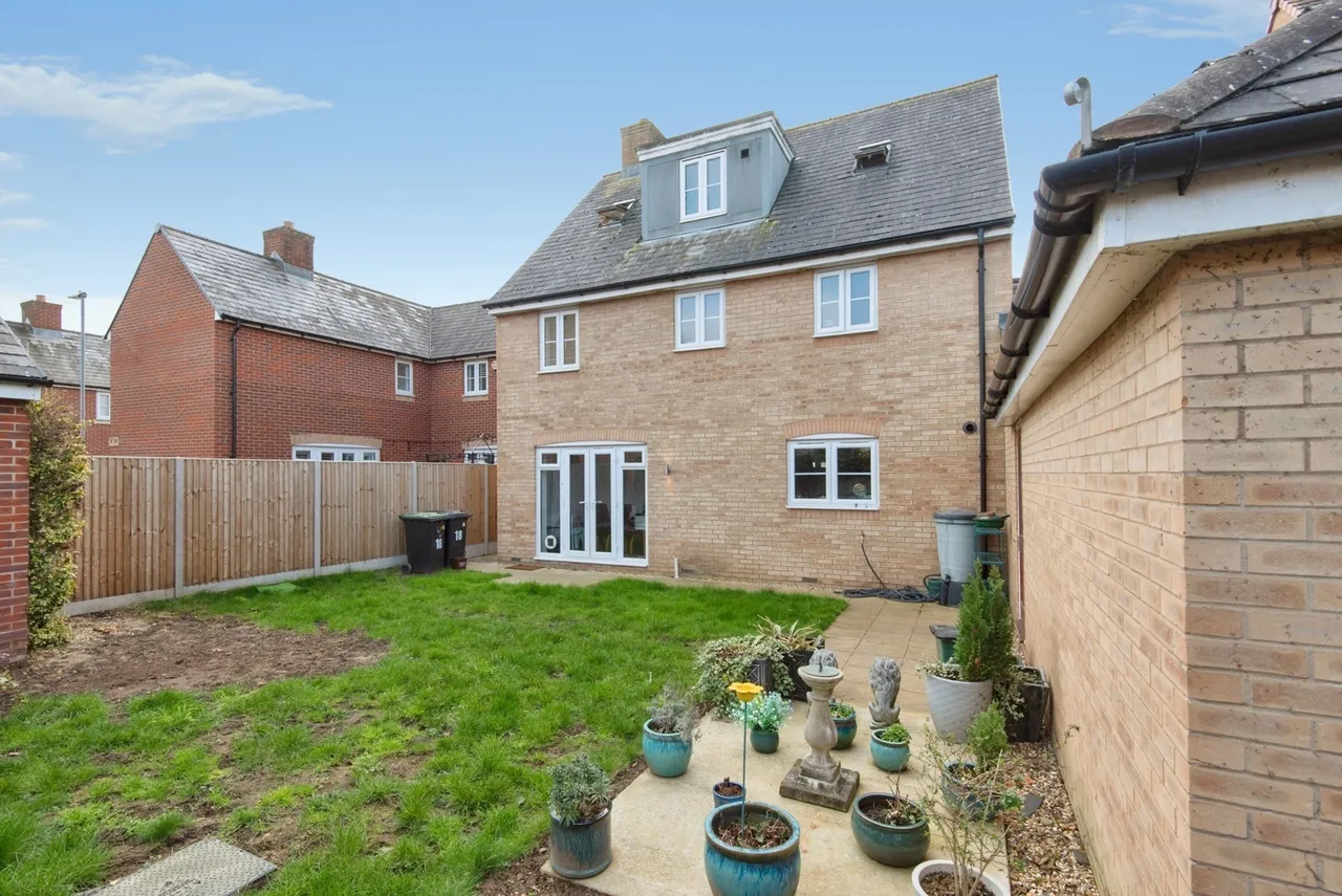 Walton Grove, Biggleswade, Bedfordshire, SG18, photo 5