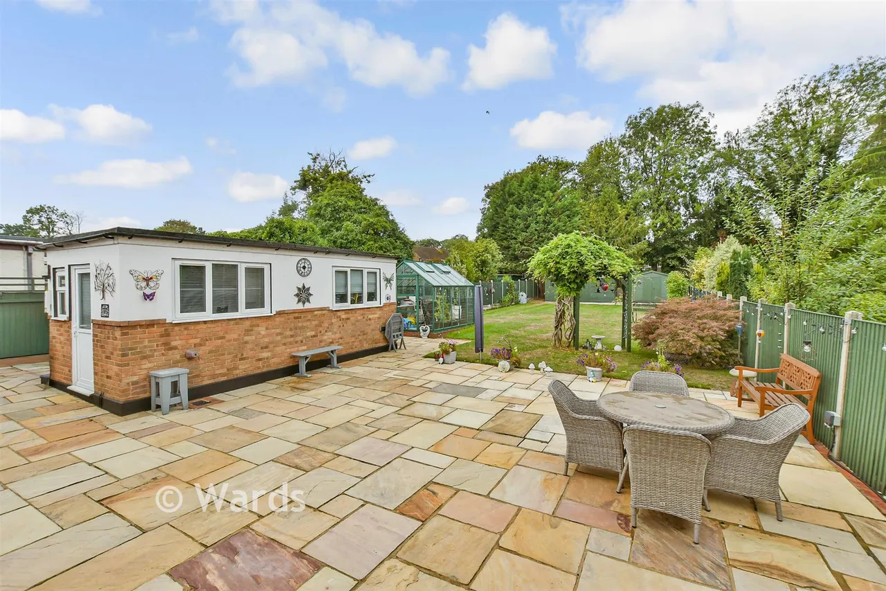 Maidstone Road, Wigmore, ME8, photo 3