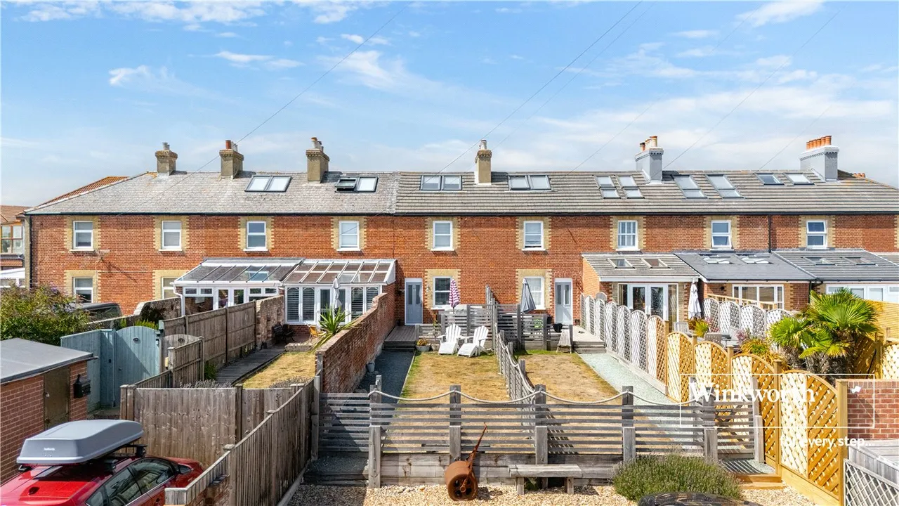 2 bed house for sale — Ferry Road, Bournemouth, BH6