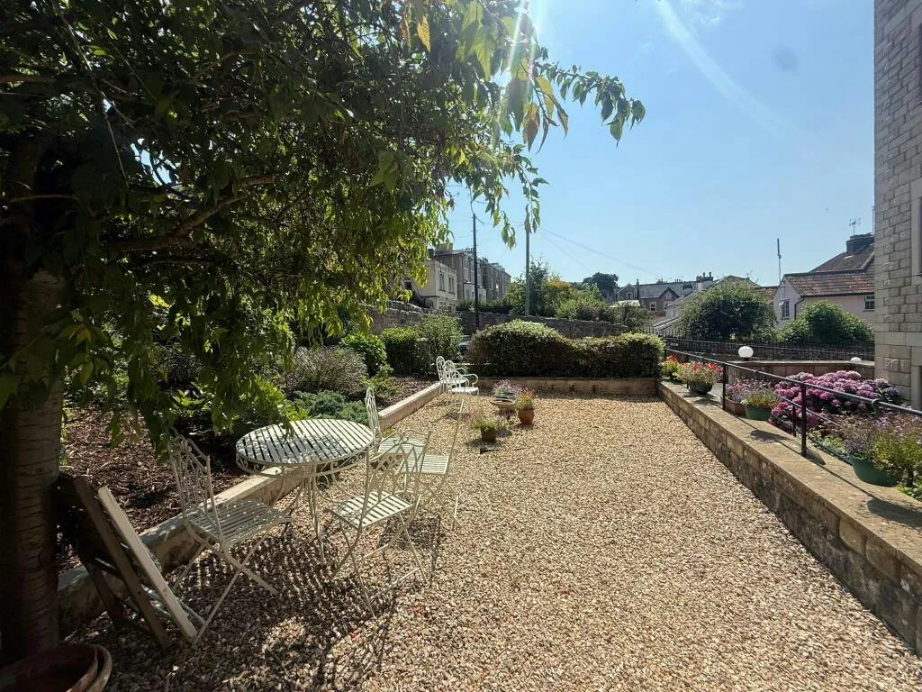 Gardens Road, Alexandra Court Gardens Road, BS21, photo 3