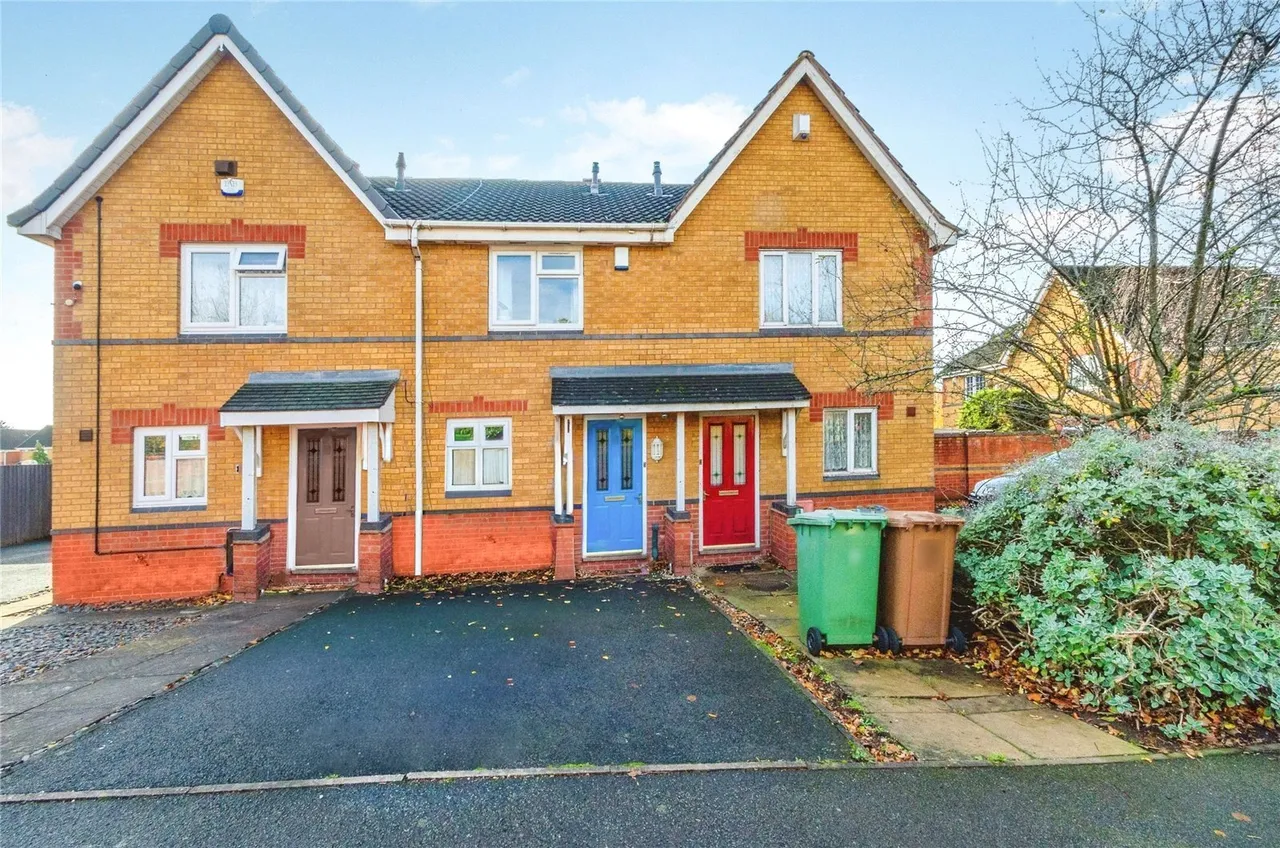 2 bed house for sale — Red Brook Road, Walsall, West Midlands, WS2