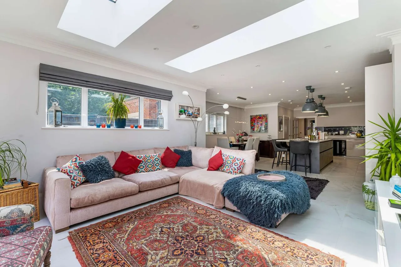 Oval Way, Gerrards Cross, Buckinghamshire, SL9 8QB, photo 6