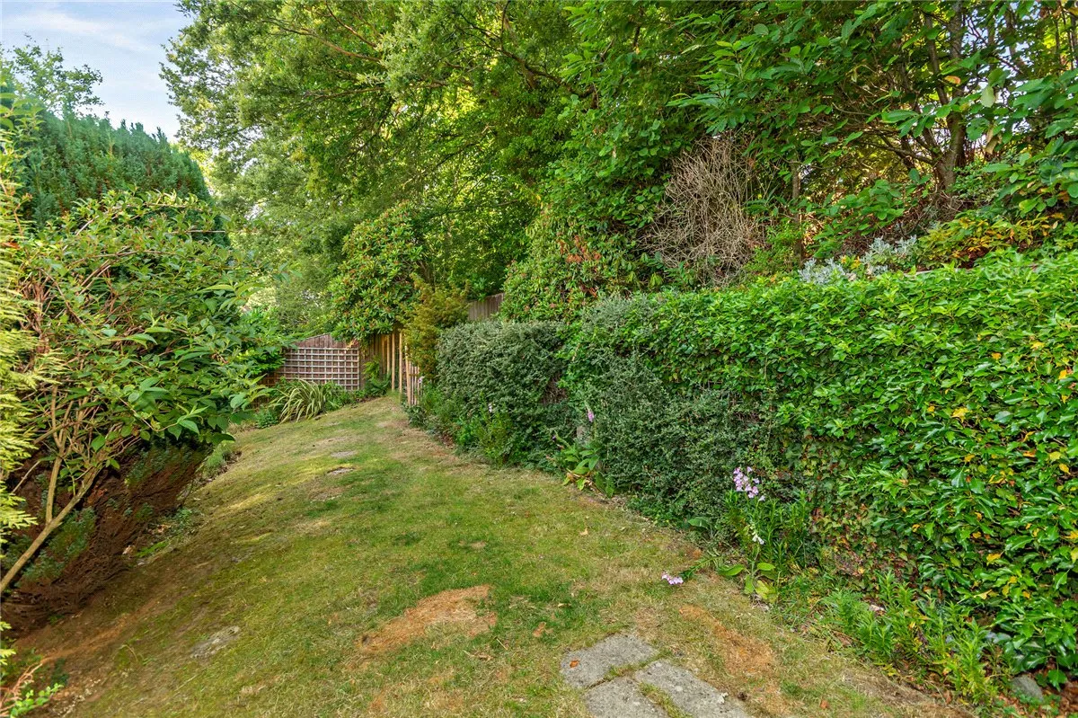 Normay Rise, Newbury, RG14, photo 23