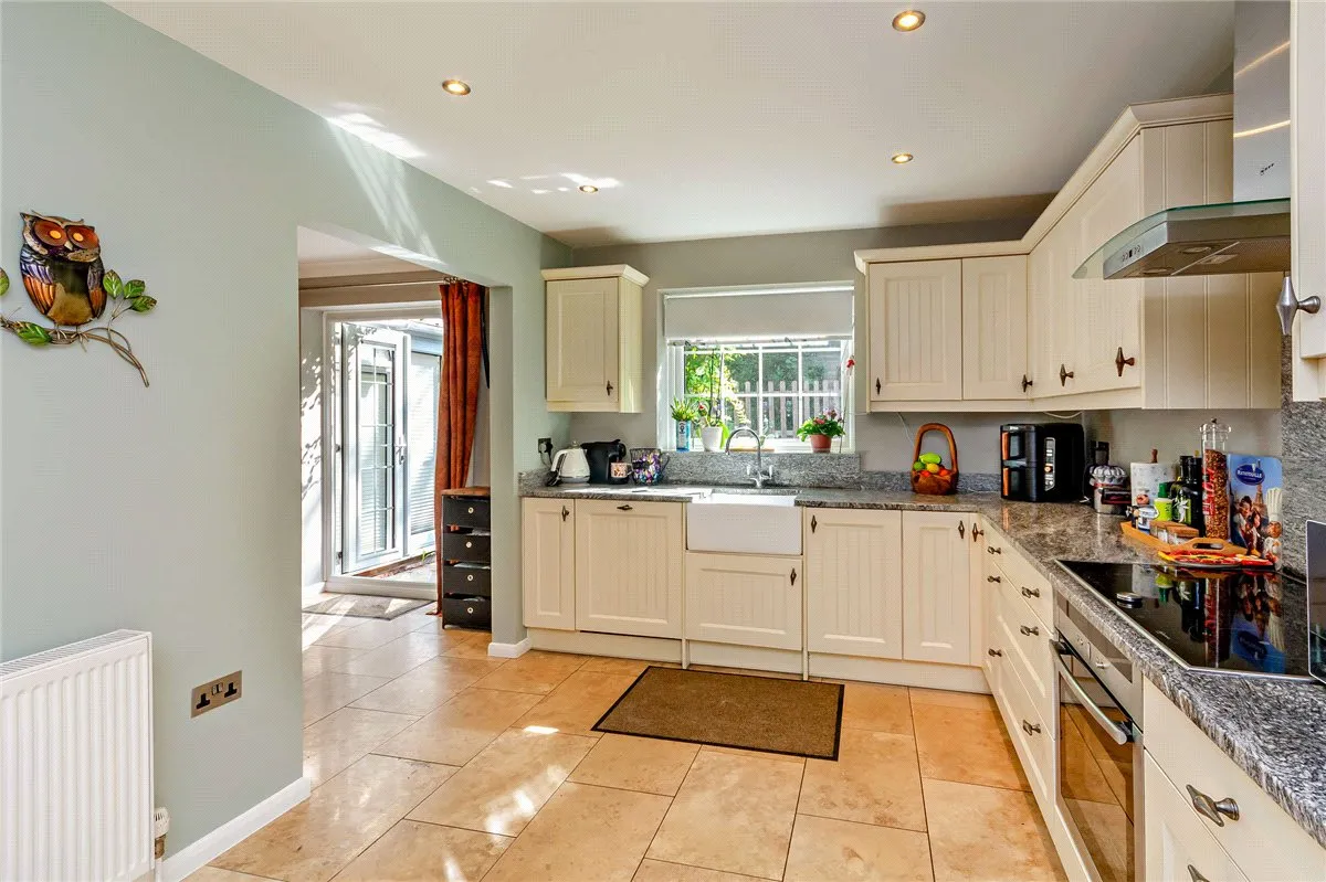 Normay Rise, Newbury, RG14, photo 3