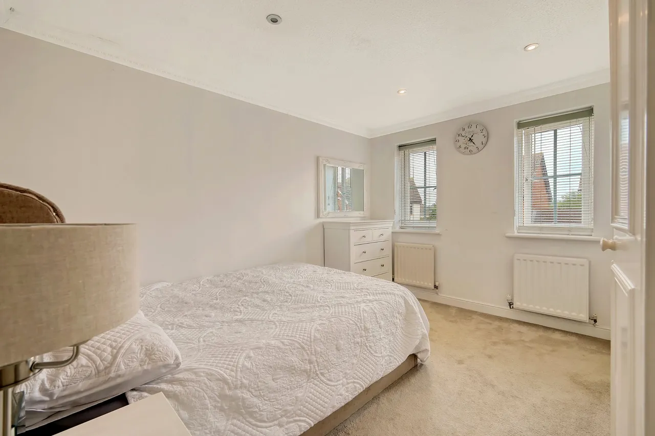 Hastings Close, Grays, Thurrock, RM17 5FE, Grays, Essex, RM17 5FE, photo 9