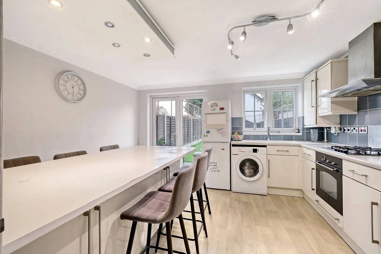 Hastings Close, Grays, Thurrock, RM17 5FE, Grays, Essex, RM17 5FE, photo 6
