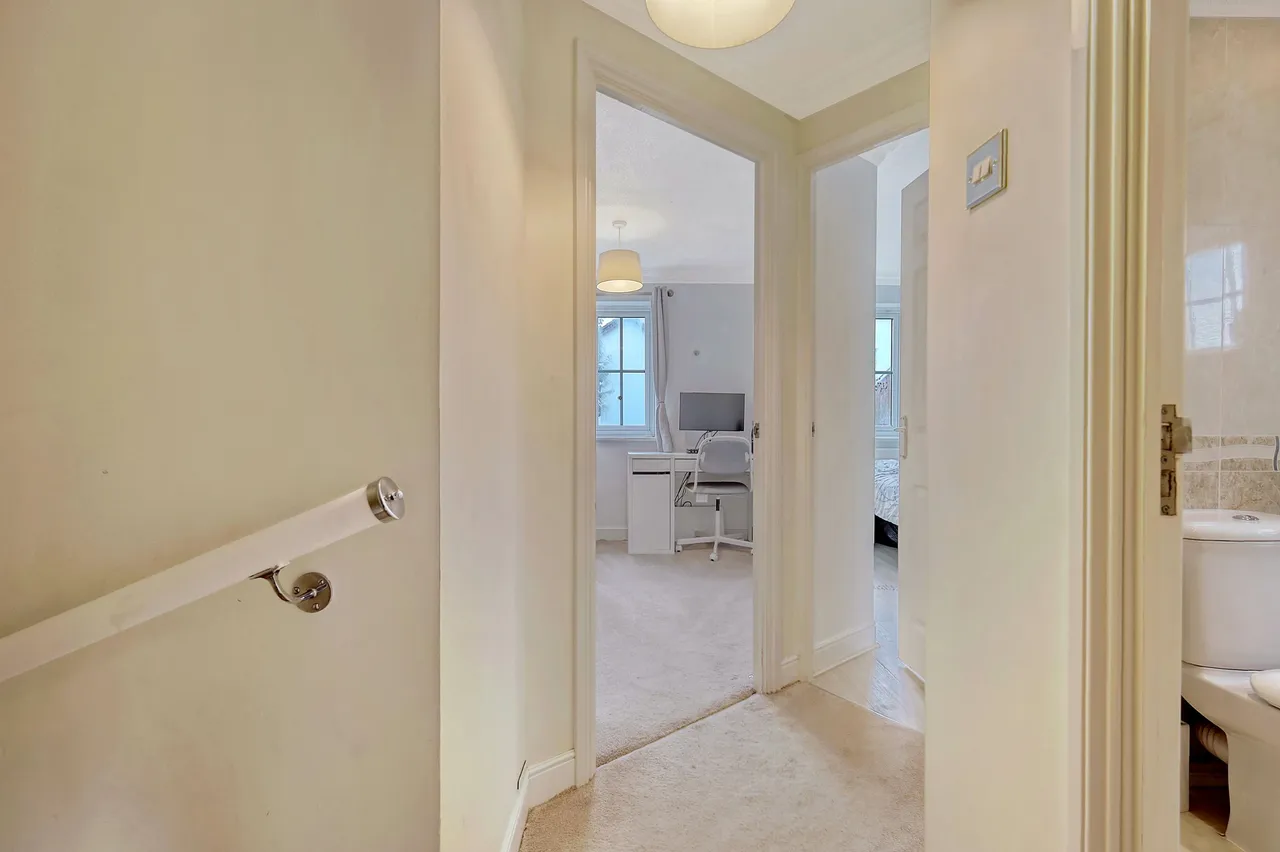 Hastings Close, Grays, Thurrock, RM17 5FE, Grays, Essex, RM17 5FE, photo 8