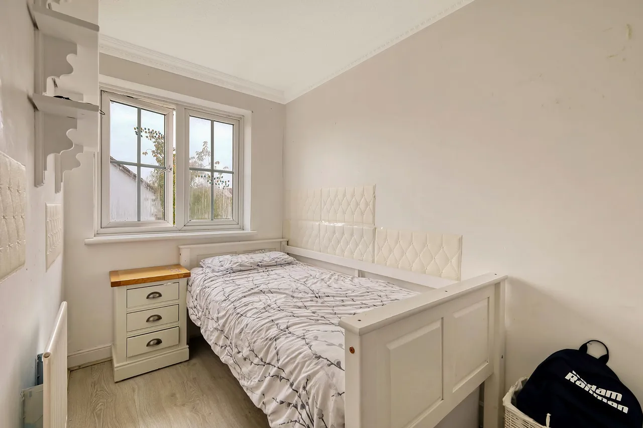 Hastings Close, Grays, Thurrock, RM17 5FE, Grays, Essex, RM17 5FE, photo 12