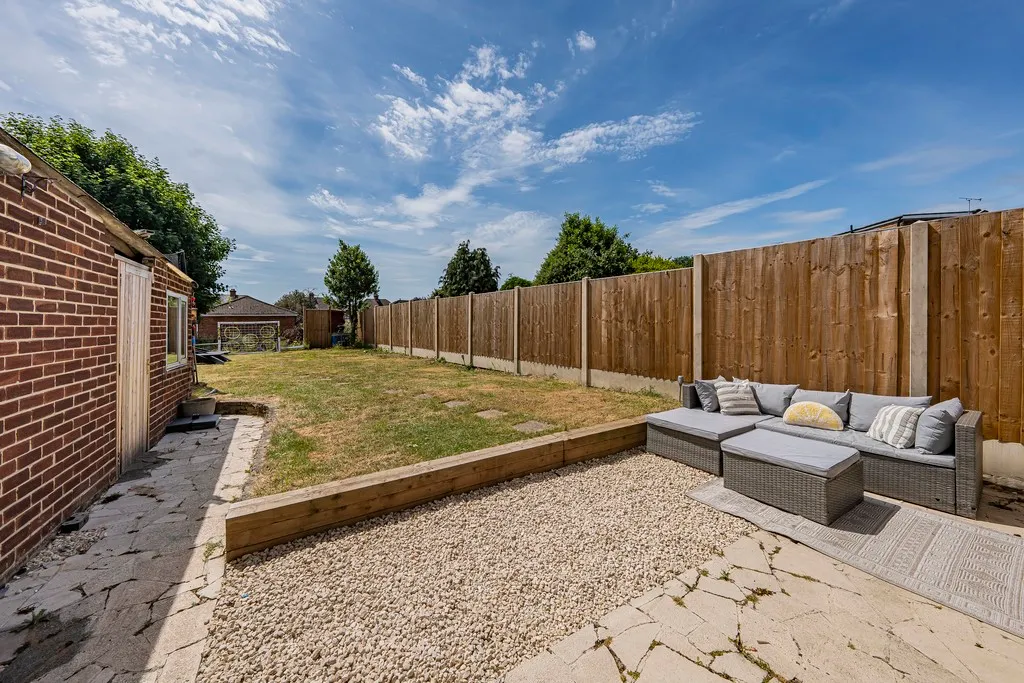 Lodge Close, Cowley, UB8, photo 16