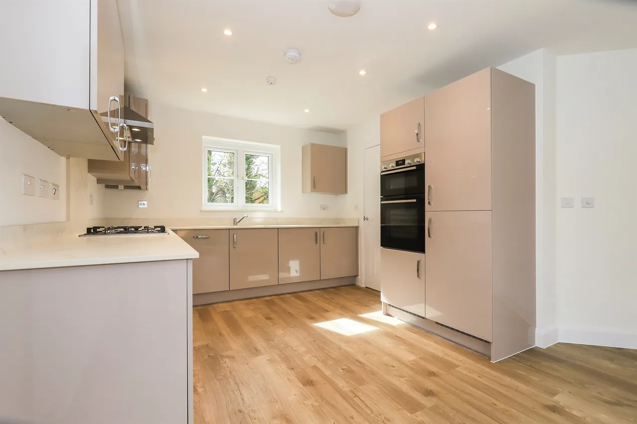 Forbes Close, Telford, TF7, photo 2