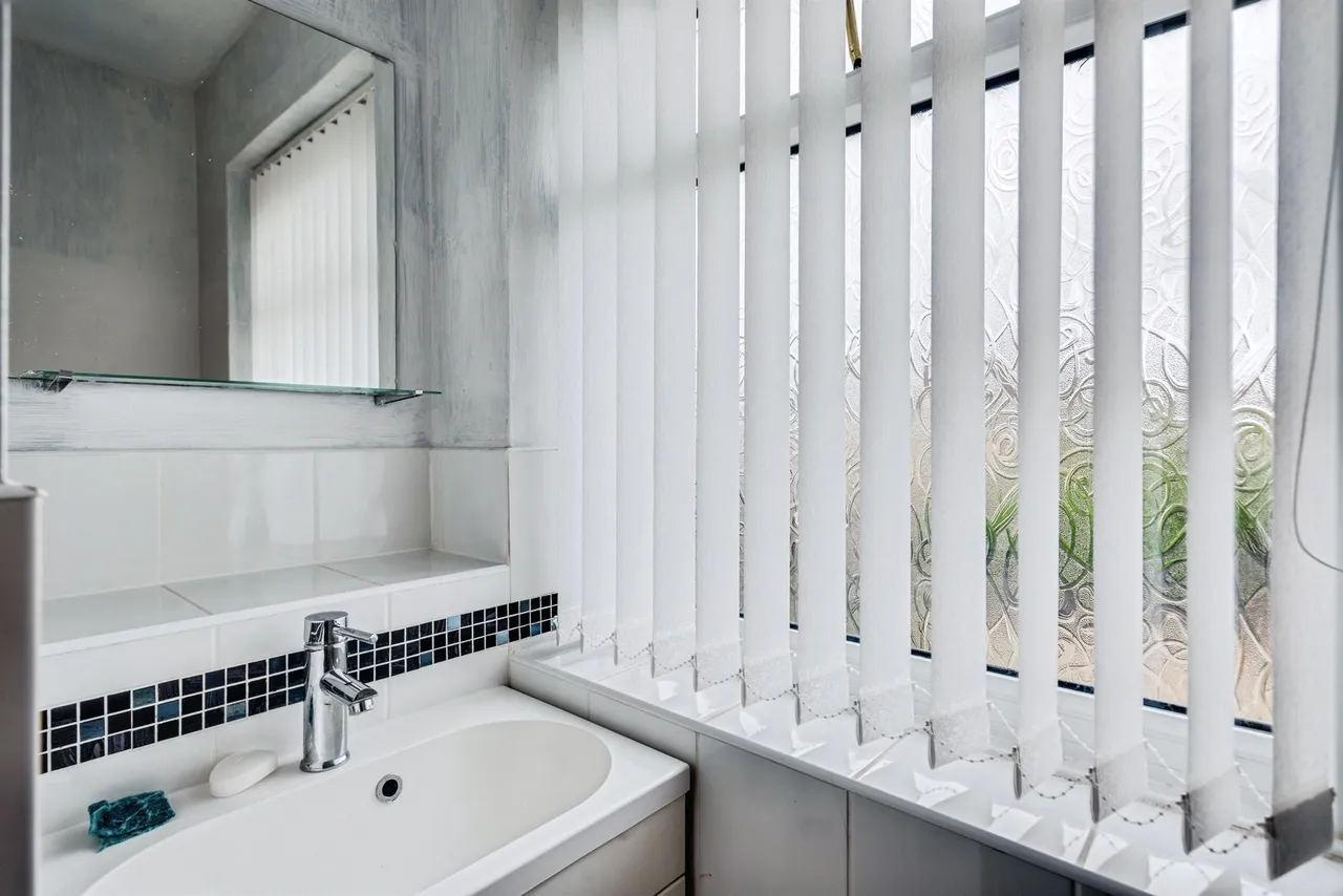 Pinnocks Place, Swindon, SN2, photo 14