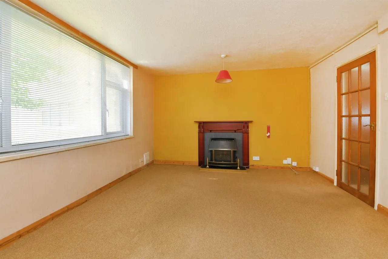 Dieppe Close, Plymouth, photo 3