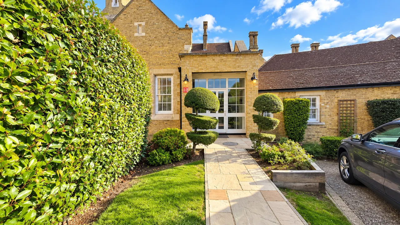 Chapel Drive, Dartford, DA2, photo 4