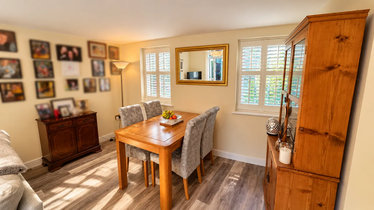 Chapel Drive, Dartford, DA2, photo 7