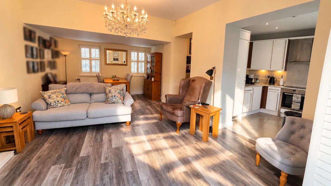 Chapel Drive, Dartford, DA2, photo 8