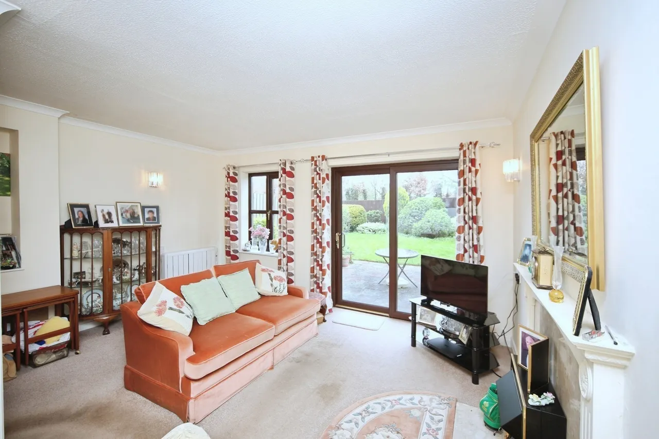 Saffron Meadow, Stratford-upon-Avon, CV37, photo 3