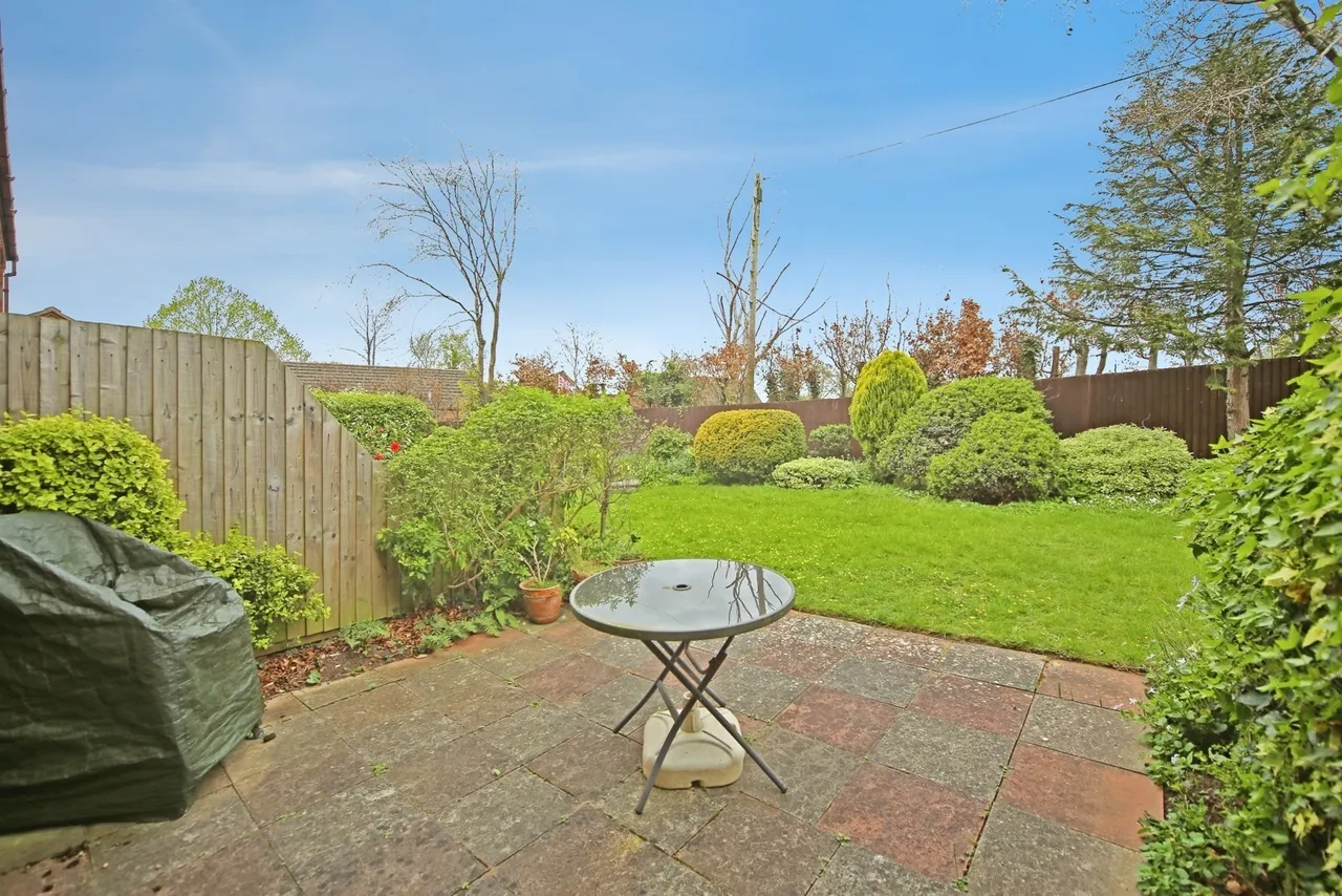Saffron Meadow, Stratford-upon-Avon, CV37, photo 13
