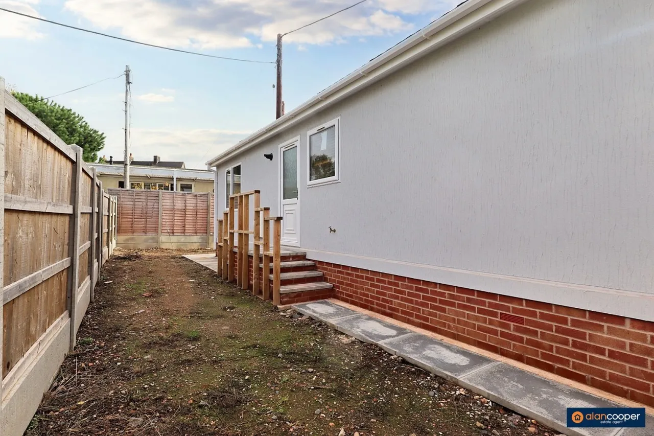 Mill Farm Park, Bulkington, CV12, photo 18