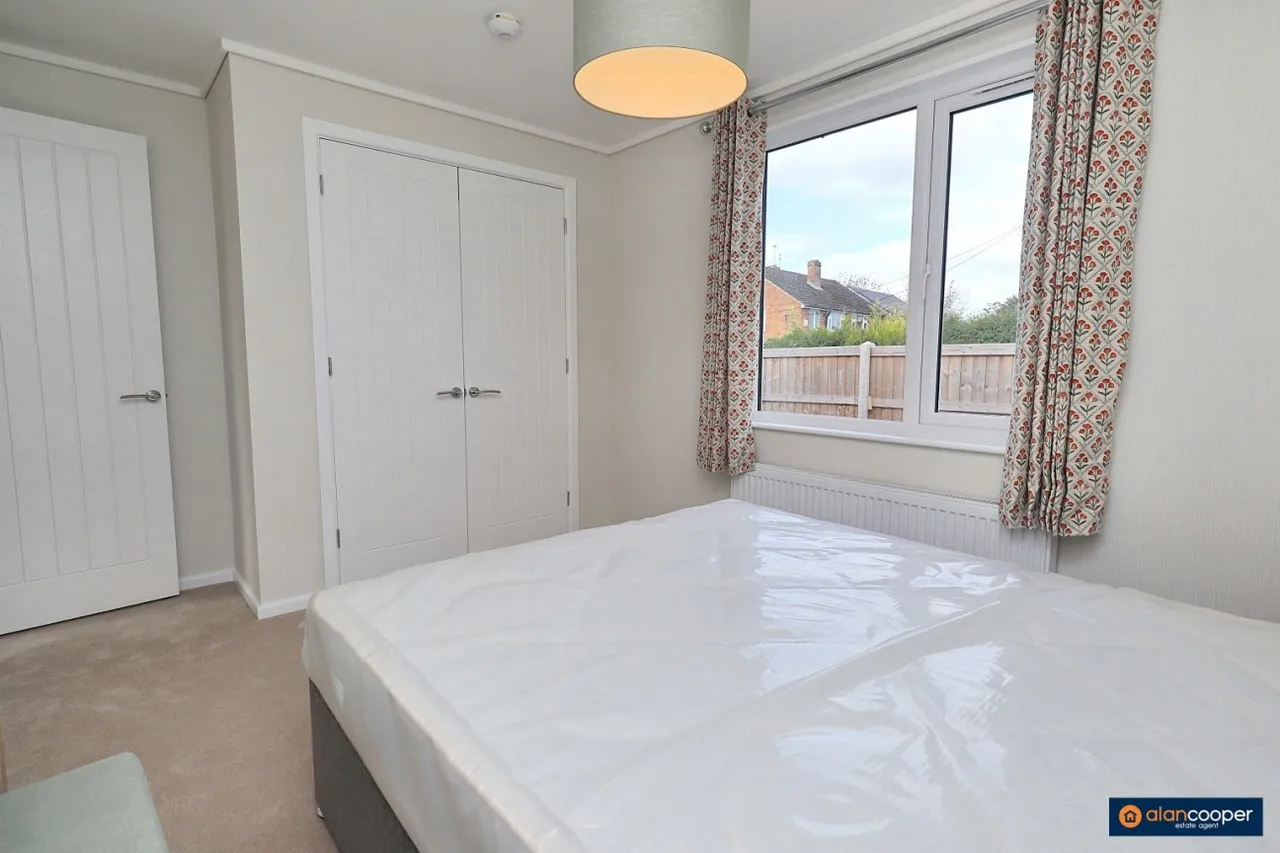 Mill Farm Park, Bulkington, CV12, photo 13