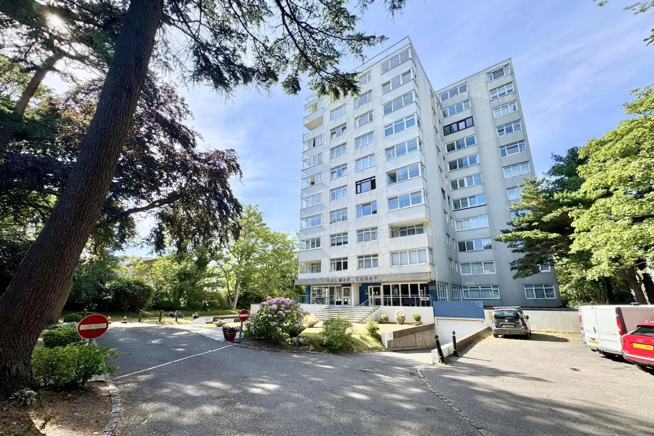 Colman Court, BH1, photo 14