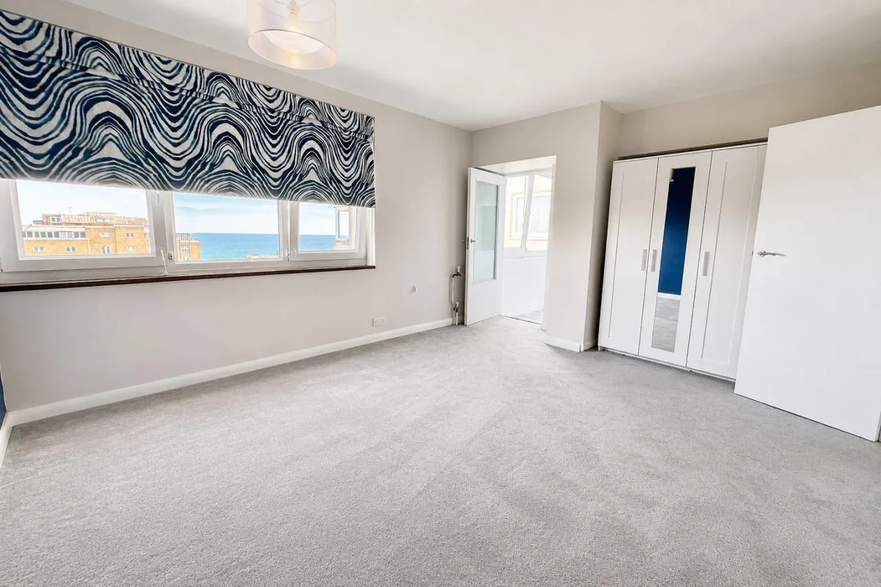 Colman Court, BH1, photo 11