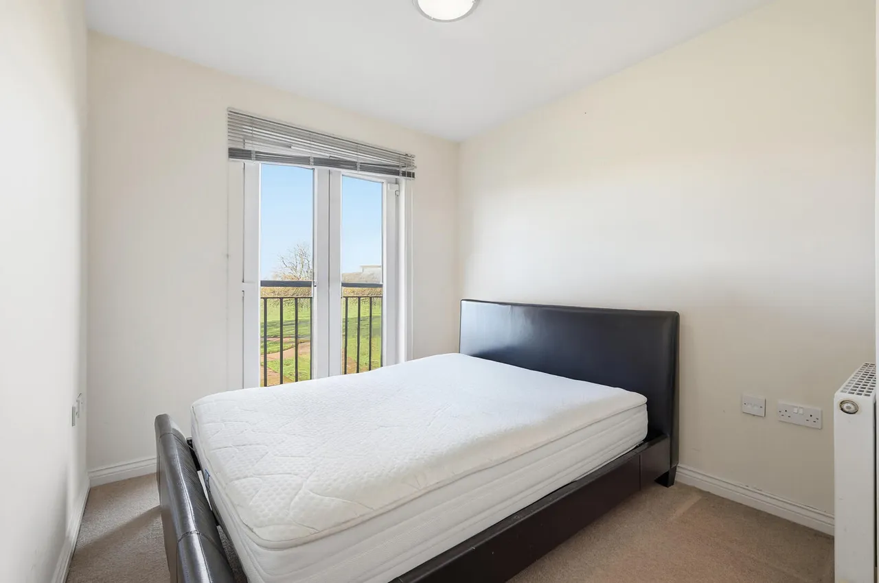 Cobham Close, Enfield, EN1, photo 8