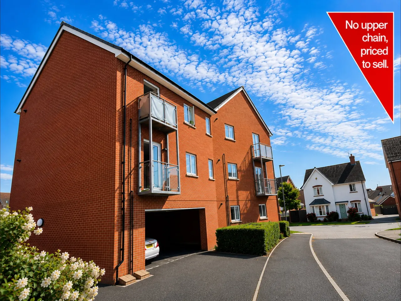 2 bed flat for sale, Santa Cruz Avenue, Bletchley, MK3
