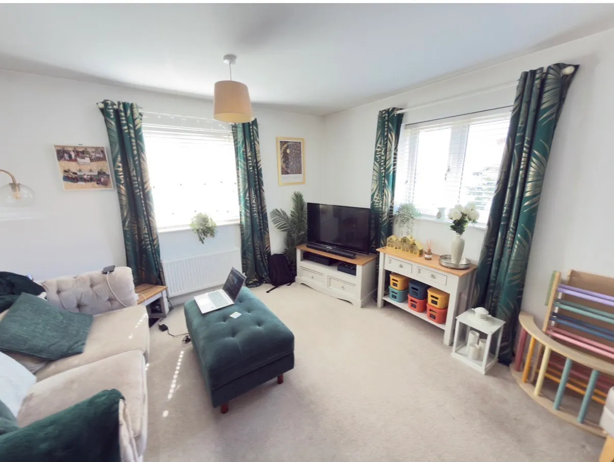 Santa Cruz Avenue, Bletchley, MK3, photo 6