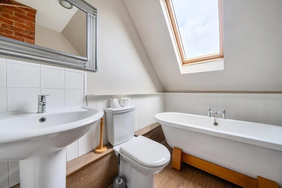 Wey Hill, Haslemere, GU27, photo 16