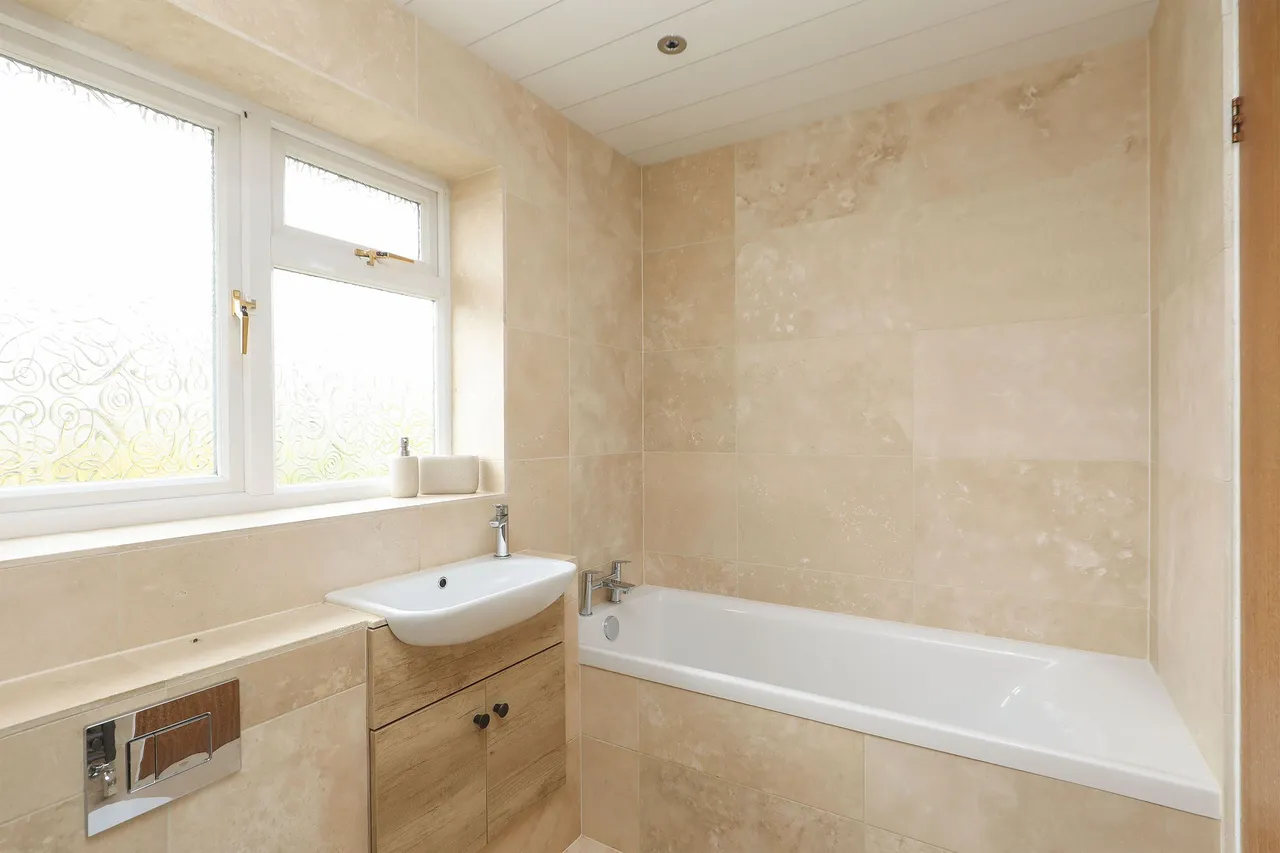 Moorland View Road, Chesterfield, S40, photo 17